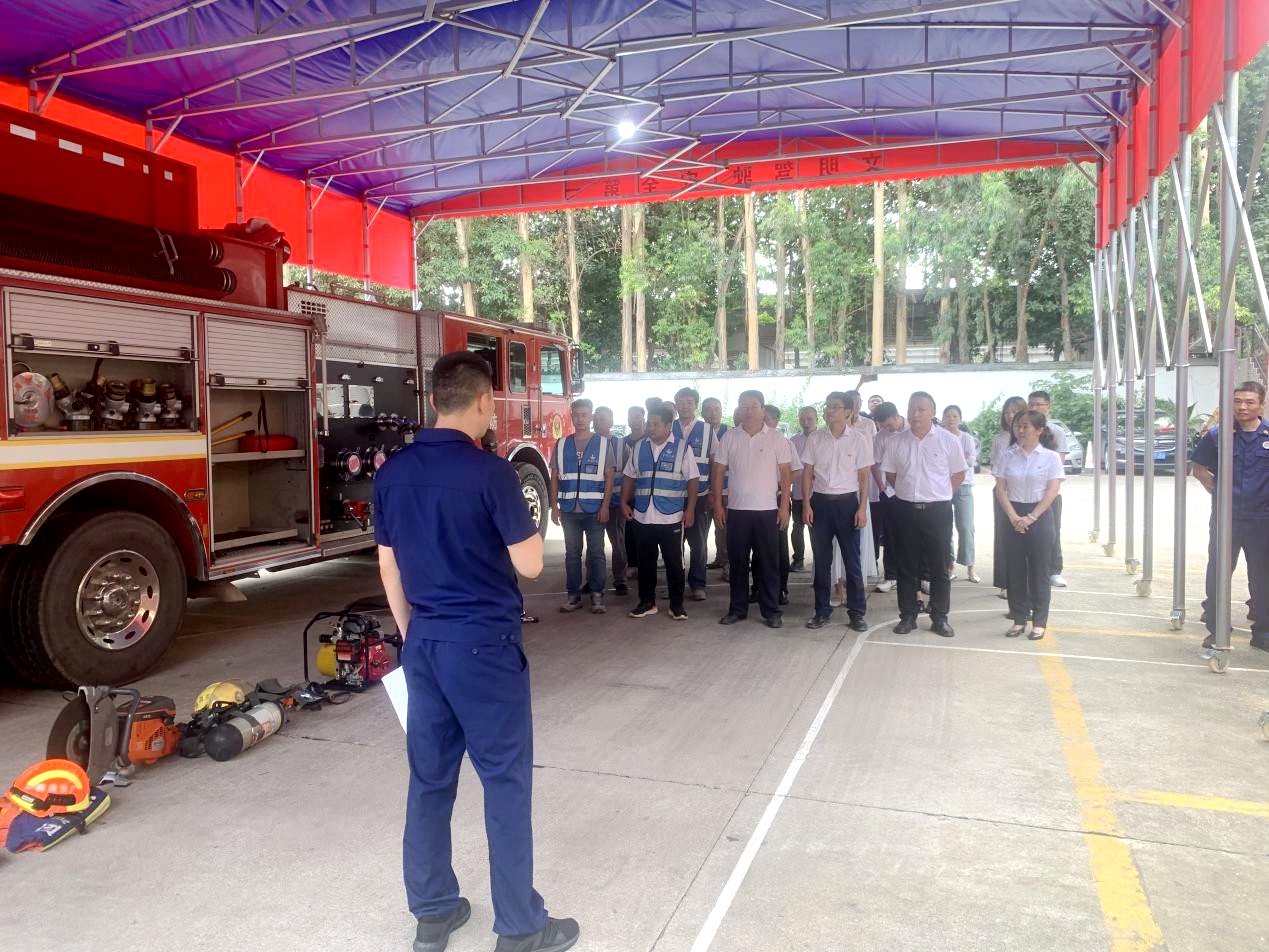 開發(fā)區(qū)分公司（市政公司）黨支部組織“筑牢安全防線  暢通生命通道”5.jpg