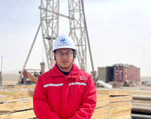 【身邊的榜樣】以夢(mèng)為馬 不負(fù)韶華——記集團(tuán)公司（局）“勞動(dòng)模范”獲得者丁鄭軍